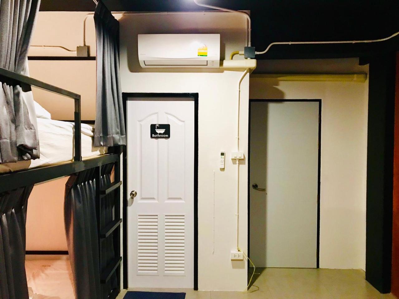 New Warm Light Hostel Chiang Mai Zewnętrze zdjęcie